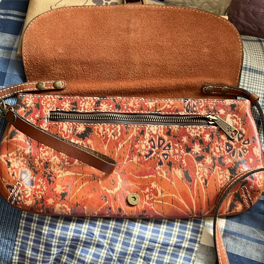 Patricia Nash Crossbody - Picture 2 of 10